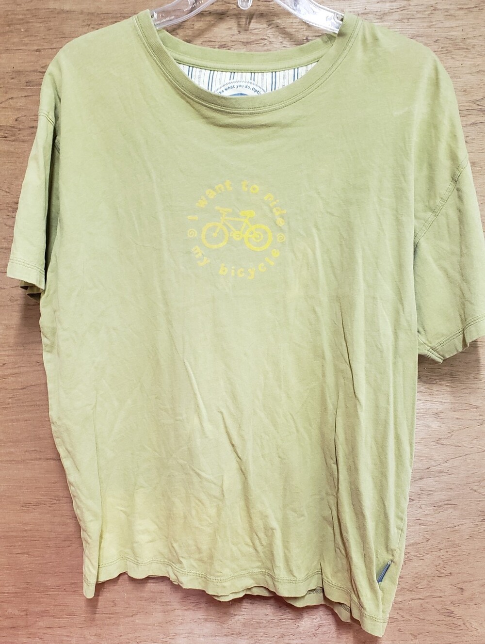 Life Is Good Light Green Bicycle Graphic Tee Medium